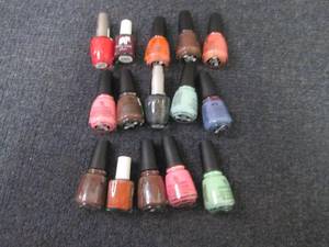 lot 115 image: 15 each Assorted Fingernail Polish...