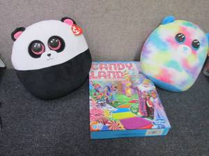 lot 116 image: Candy Land & 2 Ty Squishies...