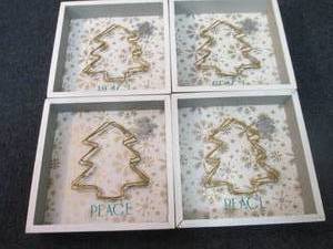 lot 164 image: 4 Holiday Dcor Items...