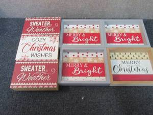 lot 173 image: 7 Holiday Dcor Items...