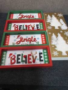 lot 181 image: 6 Holiday Dcor Items...