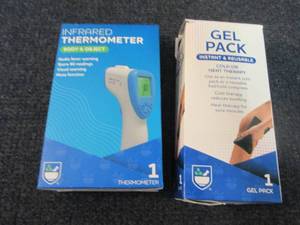 lot 202 image: Infrared Thermometer, Gel Pack...