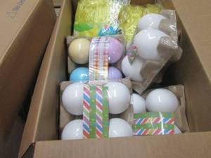 lot 206 image: Box of Easter Grass and Craft Eggs...