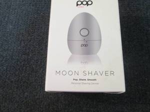lot 278 image: Pop Sonic Moon Shaver) - Face & Bod...