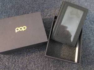 lot 286 image: Pop Up Wallet  Leather Push Butto...