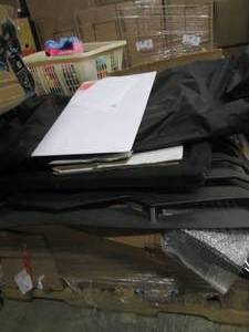 lot 324 image: Pallet of Assorted  UnsoldUnclaime...