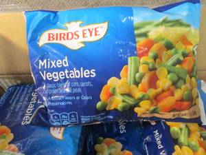 lot 340 image: AA 12- 16 oz FROZEN Birds Eye Mixe...
