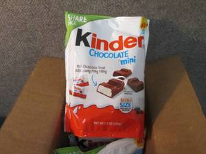 lot 454 image: 5- 7.2 oz Kinder Chocolate Minis...