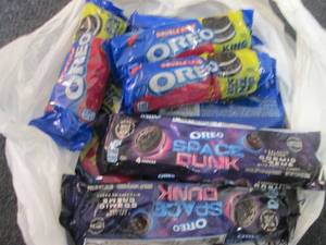 lot 468 image: 12 pk Assorted Oreos...