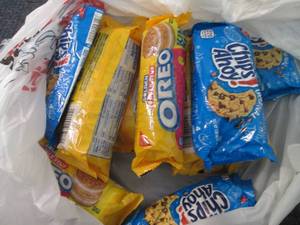 lot 470 image: 12 pks Assorted Cookies...
