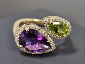 lot 3 image: Amethyst, Peridot, & Diamond Ring