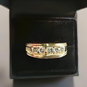 lot 8 image: 14k Frank Goldman Gents Wedding Band with 5 Diamonds