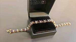 lot 11 image: 10k Amethyst and Diamond Yellow Gold Bracelet