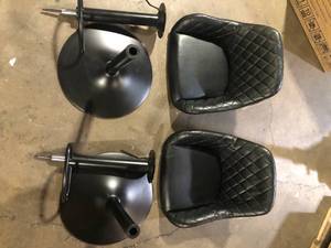 Set of 2 Mid-Century Modern Black Quilted  Leatherette Gaslift Adjustable Swivel Bar Stool No Screws Customer Returns See Pictures