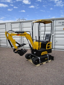 AGT Industrial QH12R Mini Excavator
