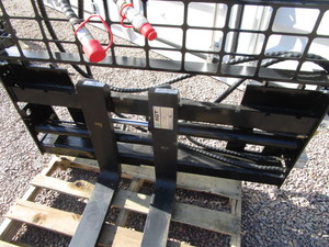 AGT Industrial Hydraulic Adjustable 48 Skid Steer Pallet Forks