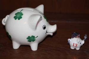 lot 8 image: (2) Goebel West Germany 1950-60s Vintage Pig Piggy Banks Locking WKey Hand-Painted Shamrock Irish St. Patricks Day Decor