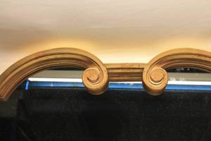 lot 28 image: Vintage Ornate Gold Framed Wall Mirror