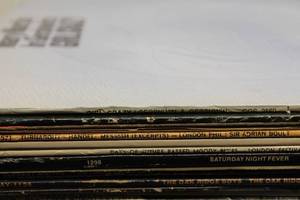 lot 39 image: Collection of 25 Vintage Vinyl Records