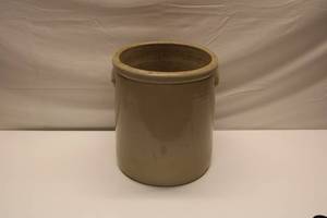 lot 90 image: Antique 6-Gallon Stoneware Crock