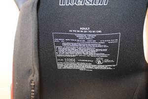 lot 100 image: Inversion Adult Small Life Vest