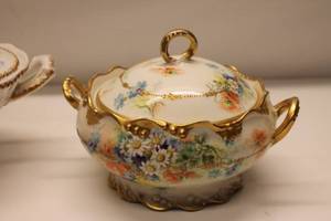 lot 135 image: Lot of 2 French Limoges Hand-Painted Porcelain Tureens