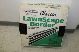 lot 144 image: Homeshield Classic LawnScape Border with Connector and Spikes