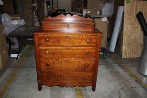 lot B-158 image: Vintage Wooden Dresser with Five Drawers