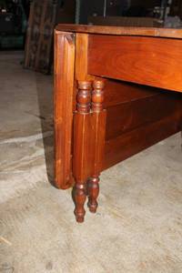 lot A-167 image: Vintage Drop Leaf Dining Table