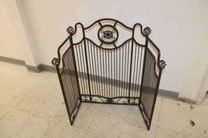 lot 203 image: Vintage Ornate Metal Folding Fire Screen