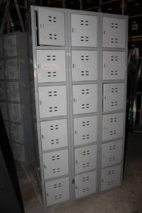 lot B-86 image: Heavy-Duty Industrial Metal Locker with 24 Compartments #2
