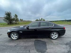 2012 BMW 528XI - AWD