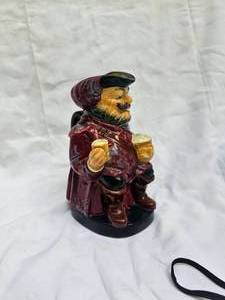 lot 27 image: Large Royal Doulton Sir John Falstaff 40s Stamp 8338
