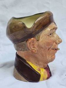 lot 30 image: Vintage Large Royal Doulton Appy