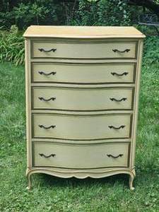 lot 119 image: Vintage Provincial Drexel Five Drawer Highboy