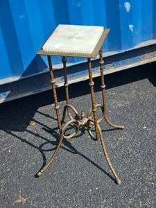 lot 33 image: Vintage Victorian Plantstand with Stone Top