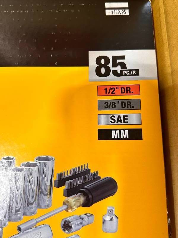 lot 6 image: Brand New 85pc Mechanics Tool Set ($149 Retail)