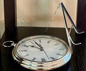 lot 41 image: Decorate Clock on Easel Stand