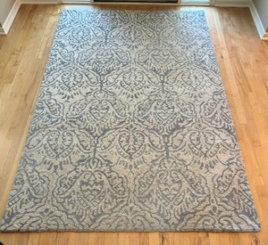 lot 29 image: Castile Home Textiles Hand Tufted Rug