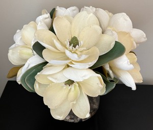 lot 35 image: Fabulous Faux Floral Arrangement