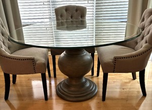 lot 15 image: Gorgeous Glass Top Circular Table with Four Jofran Chairs
