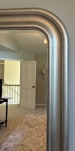lot 60 image: Decorative Silver Framed Mirror