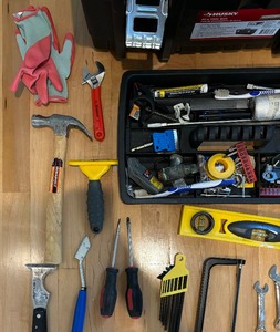 lot 133 image: Tools and Husky Tool Box