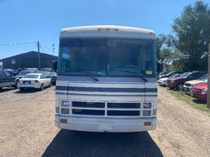 lot 1 image: 1993 Chevrolet P30