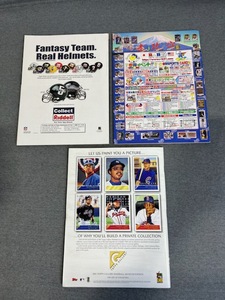 lot 41 image: Vintage Beckett Magazines - July 2001 (Ichiro Suzuki)  December 2004 (Dwayne Wade)  October 2005 (Michael Vick) - Shipping Available