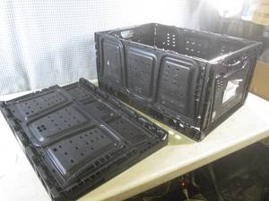 (EW5) 2 Folding Crates 23 12 x 15...