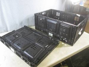 (EW5) 2 Folding Crates 23 12 x 15...