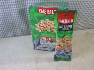 (B-3) 12 Bags of Emerald Salt & Pep...