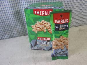 (B-3) 12 Bags of Emerald Salt & Pep...