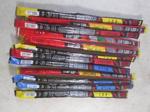 (EC2) 12 Assorted Jack Links Snack ...